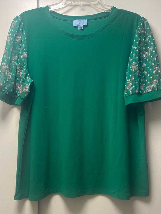 CeCe Tops - CeCe Emerald Green Tee with Floral Puff Sleeves